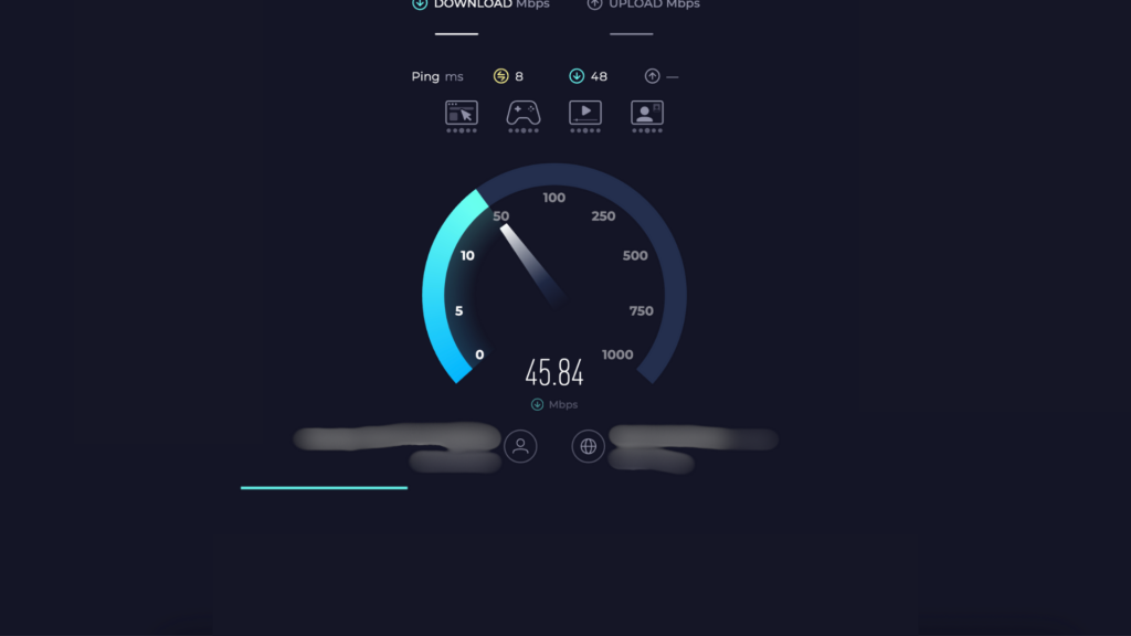 Speedtest.net internet speed test in progress